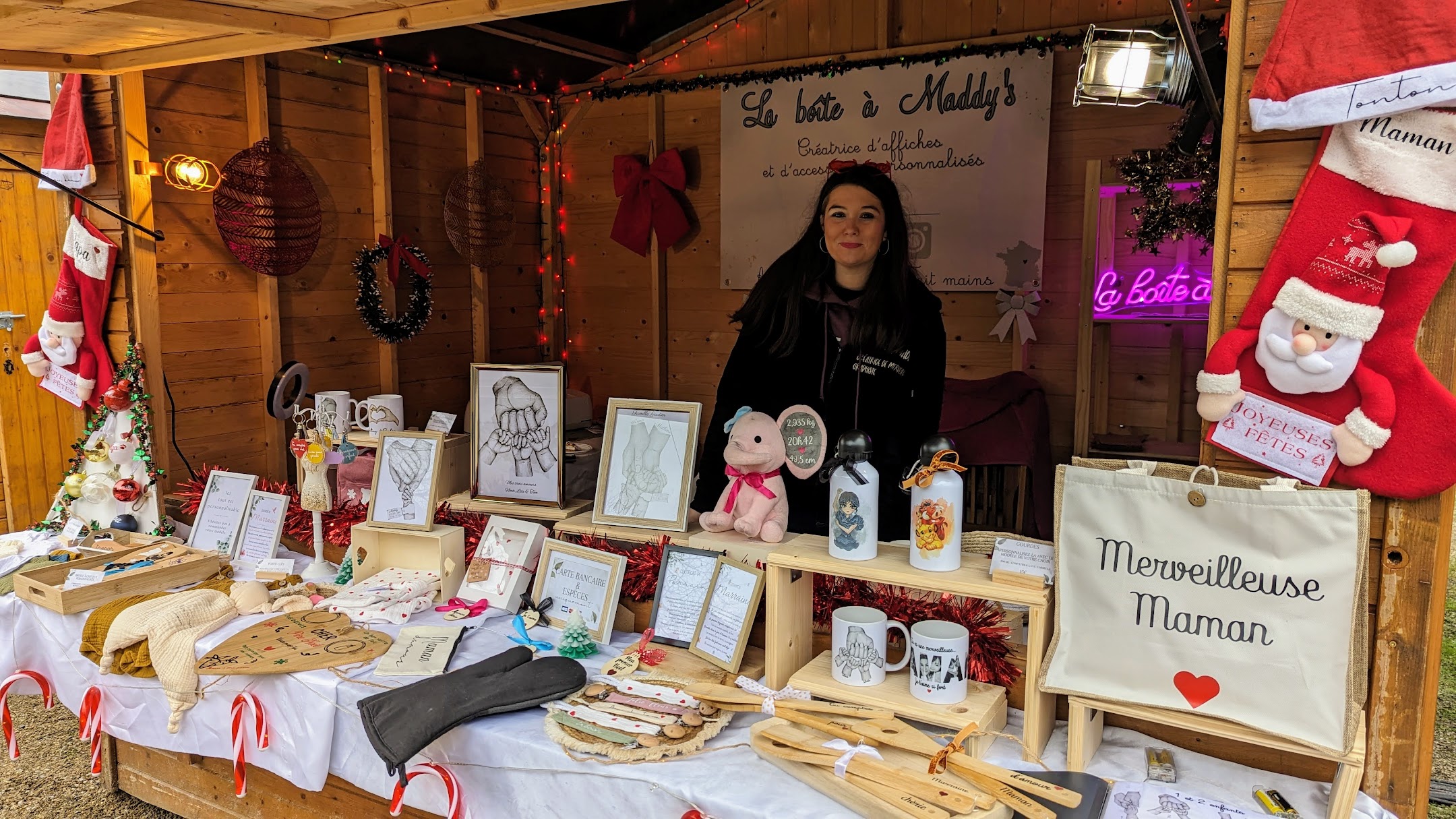 07 Sophie's Stand.jpg (684 KB)