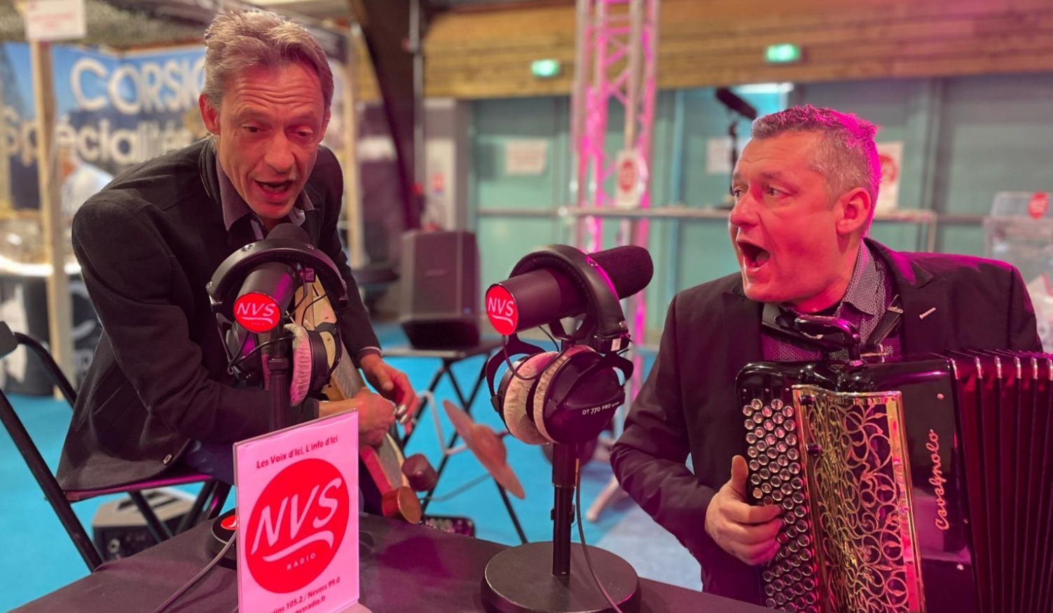 Duo Maulus. groupe multi-instrumentaliste.png (2.92 MB)