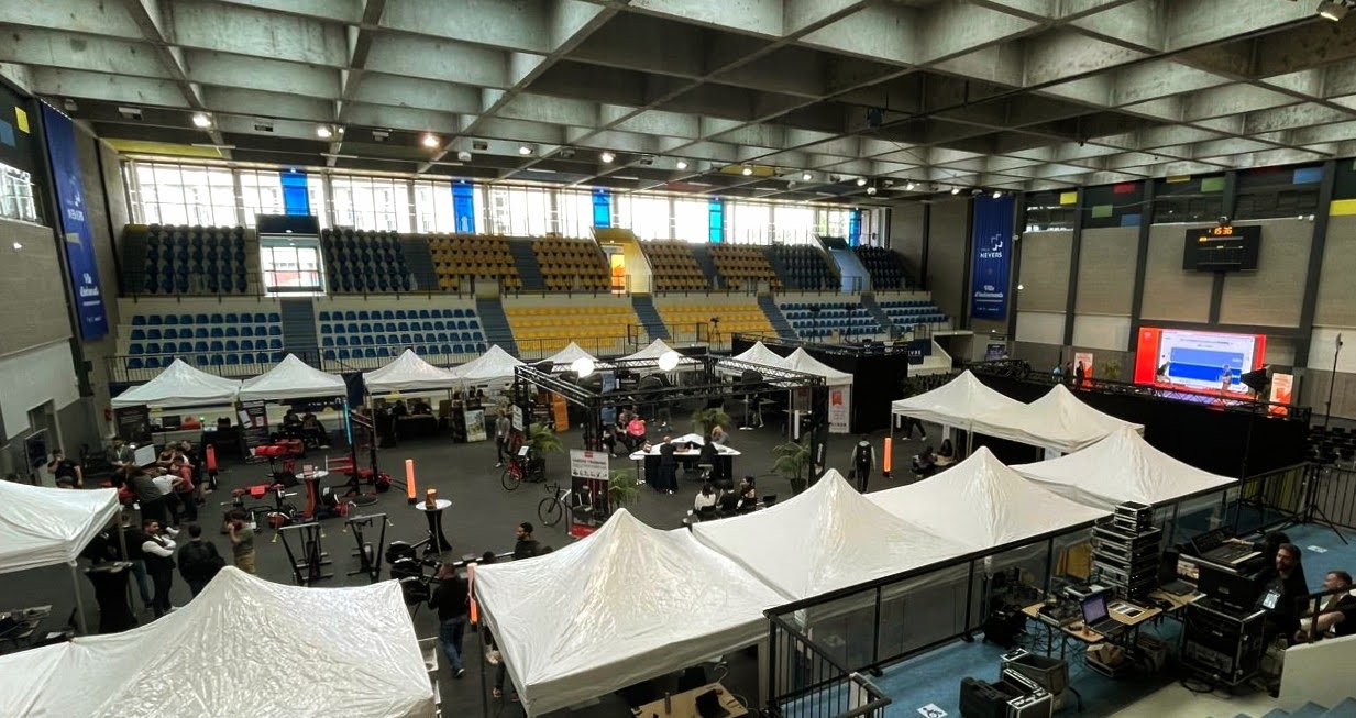 Maison des Sports.jpg (180 KB)