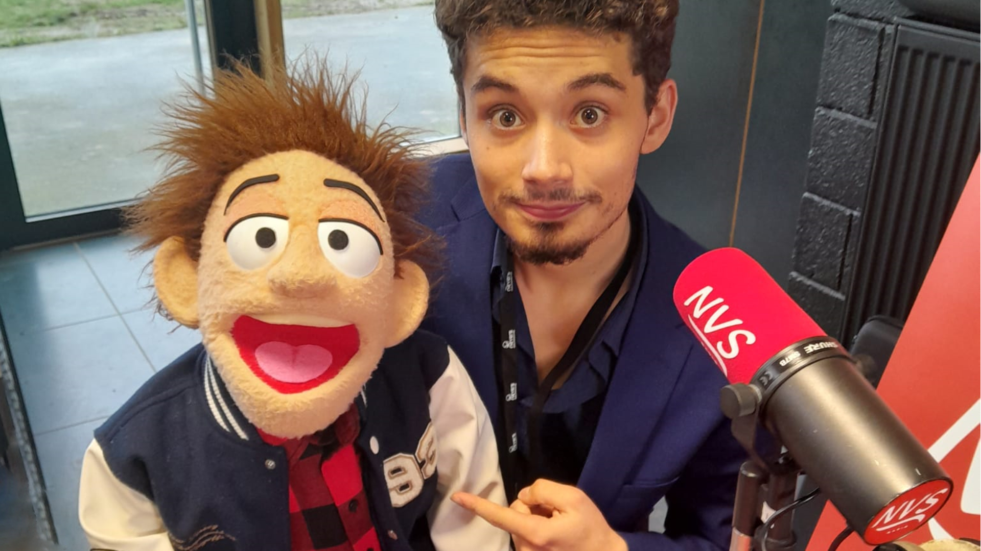 Dennis & Mataniel.jpg (1.17 MB)