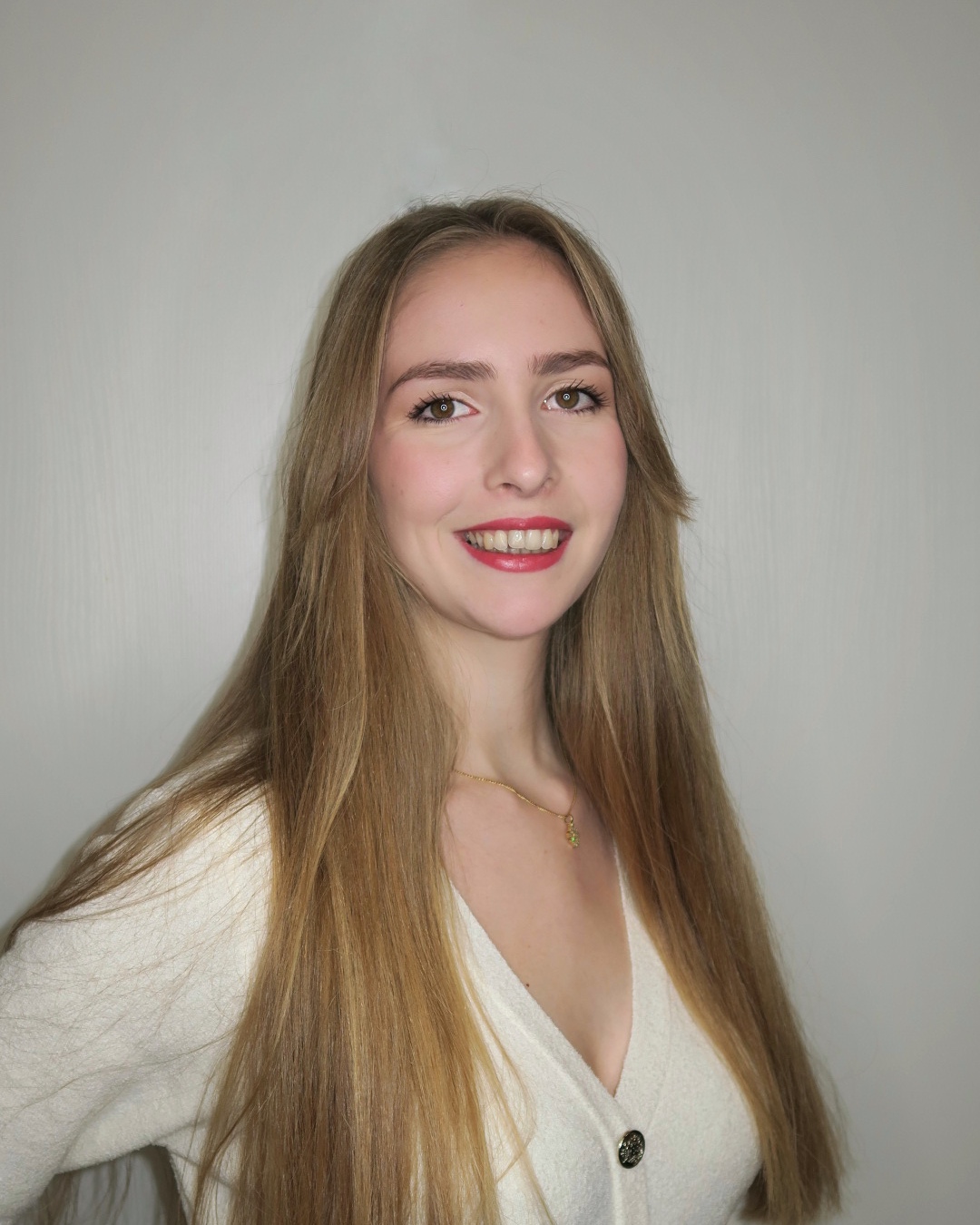 N&deg;5 LEFEBVRE Marine 19 ans.jpeg (349 KB)